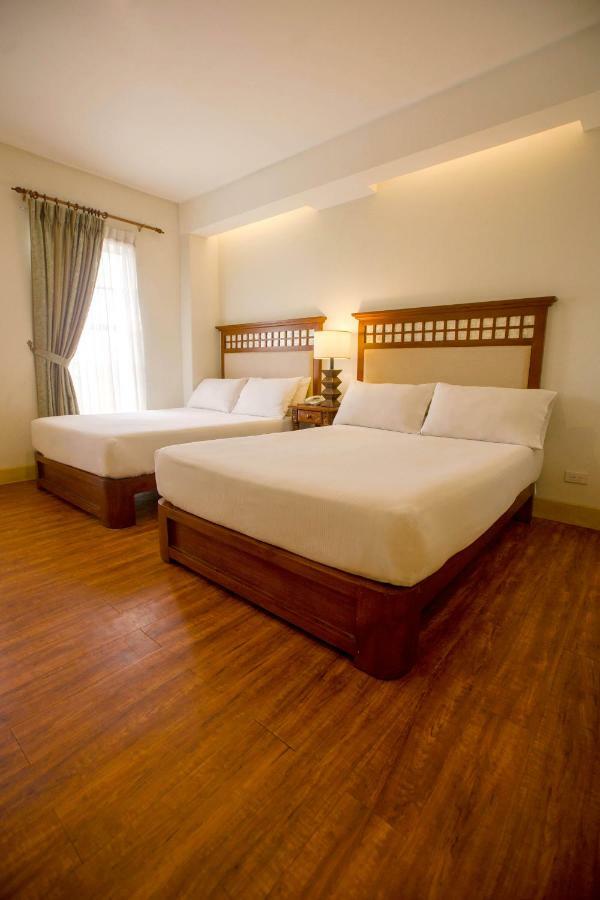 Davao City Hotel Emilia מראה חיצוני תמונה